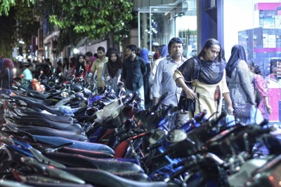 ޕާކިން ފީވެސް ނަގަންވީ، އެކަމަކު ހައްލު ލިބޭނެތަ؟