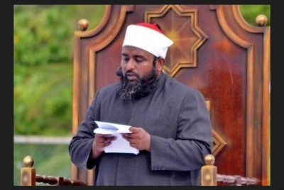 އެހެން ދީންތަކުގެ މީހުން އަޅުކަން ކުރާ ތަންތަނަށް ހަމަލާ ނުދިނުމަށް އަންގަވާފައިވޭ: ޑރ. އިޔާޒް