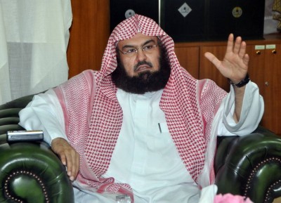 ރޯދަމަހަށް މަސްޖިދުލް ހަރަމްގައި 10،000 މުވައްޒަފުން