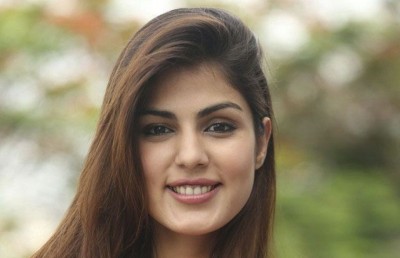 މަރުގެ މައްސަލާގައި ސުޝާންތުގެ އާއިލާ އިން ރިއާ ގޮވައިގެން ޕޮލިހަށް