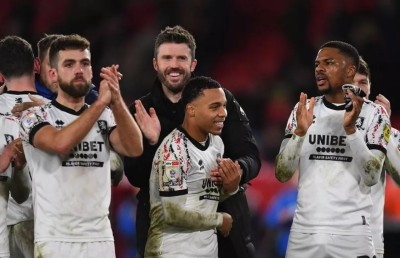 ކެރިކް ހަވާލުވިއިރު އޮތީ ރެލިގޭޝަނުގެ ބިރު، މިހާރު ޕްރޮމޯޝަންގެ އުންމީދު