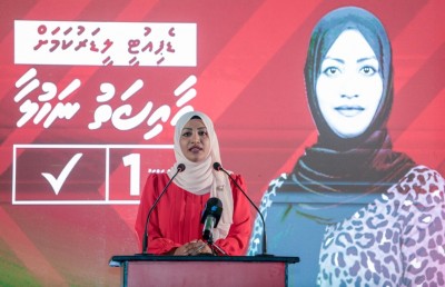 ޑެޕިއުޓީ ލީޑަރުކަމަށް ކުރިމަތިލީ ޕާޓީގެ ލީޑަޝިޕްގައި އަންހެނުންގެ ބާރުވެރިކަން އޮންނަން ޖެހޭތީ: ނަހުލާ