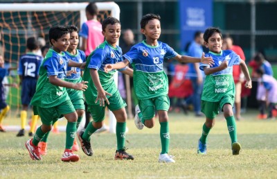 ނެސްލޭ ކިޑްސް ފުޓްބޯލް ފިއެސްޓާ ފަށައި ކުޑަކުދިންގެ މޫނު މައްޗަށް ހިނިތުންވުން