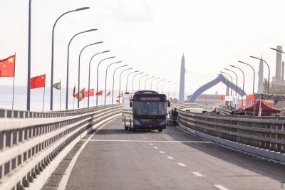 އިތުބާރު ބޮޑުވެ ފިޗުން ރާއްޖޭގެ ރޭޓިން ދަމަހައްޓައިފި