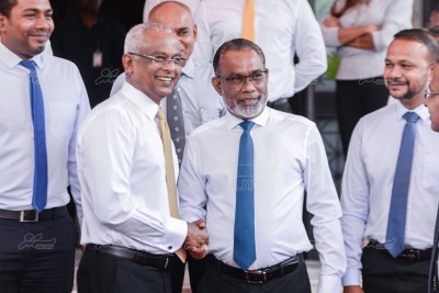 ގިނަ އަދަދެއްގެ މުވައްޒަފުން ވަޒީފާއިން ވަކިކުރާ ކަމަށް ބުނެ ޕީއެންސީން ކަންބޮޑުވުން ފާޅުކޮށްފި