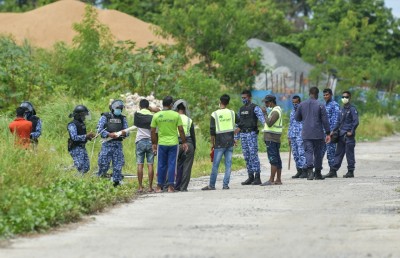 އައިލެންޑް އެކްސްޕާޓުގެ ބިދޭސީންގެ މުޒާހަރާ އިން ހައްޔަރުކުރި މީހުން ފޮނުވާލައިފި