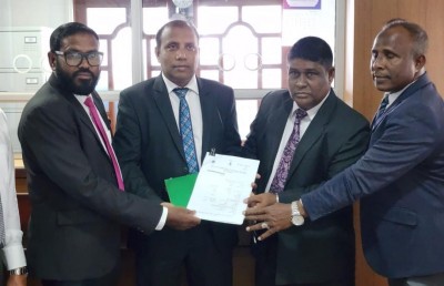 ރައީސަކީ ފައިސަލް ކަމަށް ބުނެ ޕީޕީއެމުން އަނެއްކާވެސް ސުޕްރީމް ކޯޓަށް