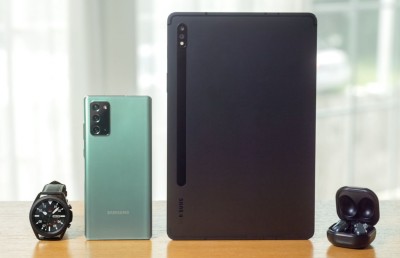 ސެމްސަންގުގެ ފަތްޖެހޭ ފޯނަކާއި ނޯޓް 20 ދައްކާލައިފި