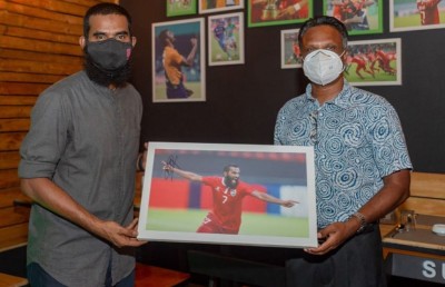 ސުޕަ ޔުނައިޓެޑް ސްޕޯޓްސްގެ "ސަސް ކޮފީ ކްލަބް"