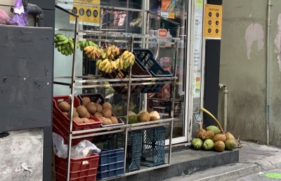 މާރުކޭޓުން ނެރެލުމުން ބިދޭސީންގެ ގޮޅިތައް މާލެ ތެރެއަށް!