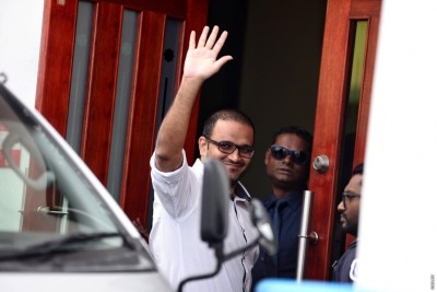 އަދީބުގެ މައްޗަށް އިއްވާފައިވާ 15 ދުވަހުގެ ޖަލު ހުކުމް ތަންފީޒު ކުރަން ފަށައިފިން: ކަރެކްޝަންސް