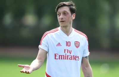 18 މިލިއަން ޕައުންޑް ދީފައި އާސެނަލުން އޮޒިލް ދޫކޮށްލަނީ