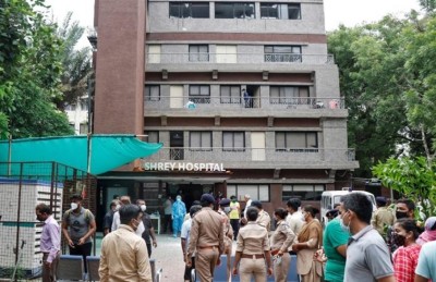 އިންޑިއާގެ ހޮސްޕިޓަލެއްގެ އައިސީޔޫގައި ރޯވެ ކޮވިޑް-19ގެ ބަލި މީހުންތަކެއް މަރުވެއްޖެ