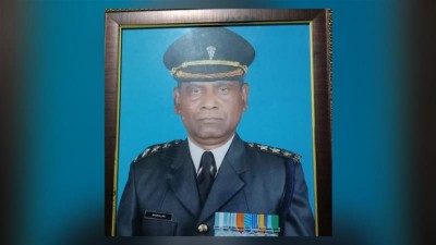 އިންޑިއާގެ ރައްޔިތެއް ނޫން ކަމަށް ބުނެ، ކުރީގެ ސިފައިންގެ މީހަކު ހައްޔަރުކޮށްފި