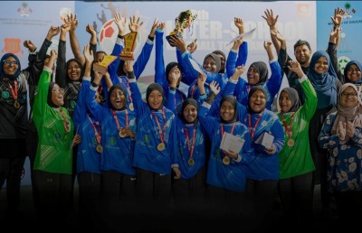 ސްކޫލް ހޭންޑްބޯޅަ އަންހެން ޗެމްޕިއަންކަން އއ. އަތޮޅު ތައުލީމީ މަރުކަޒާއި އަހުމަދިއްޔާ އަށް