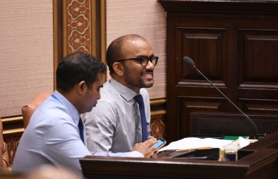 ސަރުކާރުން ނެގި ދަރަނިތަކުގެ ނަތީޖާ ފެންނަން ފަށައިފި: އަމީރު