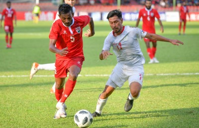 ކޮވިޑް-19ގެ ސަބަބުން ކޮލިފައިން މެޗުތައް އަނެއްކާ ވެސް ފަސްކޮށްފި