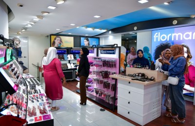 އަންހެނުންގެ ދުވަހަށް ލެކިއުޓުން ޑިސްކައުންޓެއް