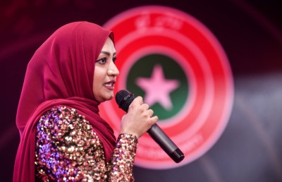 ނަހުލާ ފިރިހެނުންނަށް: ވިސްނުން ބަދަލުކޮށް، އަންހެނުންނަށް ޖާގަ ދީ!
