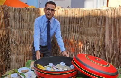 ހޯރަފުށީ ސަލީމަށް ހާޓް އެޓޭކެއް ޖެހިގެން ފަރުވާ ދެނީ