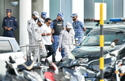 ވަކީލުންނާ ބައްދަލުނުވަނީސް ޔާމީނުގެ ޝަރީއަތް ފަށާތީ އިދިކޮޅުން ކަންބޮޑުވުން ފާޅުކޮށްފި