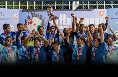 ސްކޫލް ހޭންޑްބޯޅައިގެ ފިރިހެން ބައިގެ ދެ ތަށި ވެސް ޖަމާލުއްދީނަށް