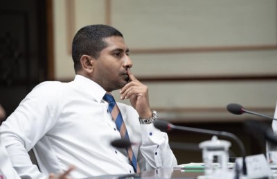 ސަރުކާރު ހަލާކުވާ ގޮތަށް އެމްޑީޕީގެ ދެތިން މެމްބަރަކު މަސައްކަތް އެބަ ކުރޭ: މަހުލޫފް