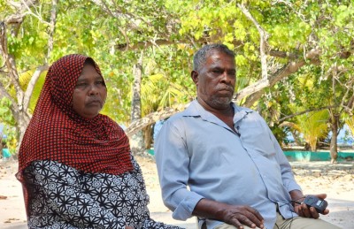 ވަރުގަދަ ލޯތްބެއް: މި ދެމަފިރިންނަށް ދުރުވެވޭ އެންމެ ސިކުންތެއް ވެސް ނެތް!