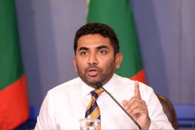 ސިއްހީ މަރުކަޒުތައް ހިންގާ އިސްވެރިން ތަމްރީން ކުރަނީ