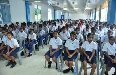 ކިޔެވުން އޮންލައިންކޮށް، އެކަމަކު އިންޓަނެޓަކަށް ނުވަދެވޭ