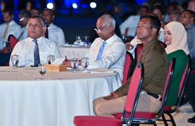 ގާސިމް ވާދަކުރަން ވޯޓު ދެއްވުމަށް ފަހު ނަހުލާގެ ތައުރީފް ރައީސްގެ ތަރައްގީއަށް