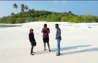 އަޅާލާނެ ބަޔަކު ނެތް، މި ރީތި ރަށް އޮތީ ހަލާކުކޮށްލަން ދޫވެފައި!
