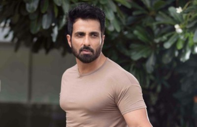 އަހަންނަށް ފިލްމެއް ހަދަން އަދި މާ އަވަސް: ސޯނޫ