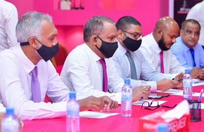 ގުޅިގެން މަސައްކަތްކުރުމަށް އިދިކޮޅު ކޯލިޝަނާއި ޑީއާރުޕީ މަޝްވަރާގެ މޭޒަށް