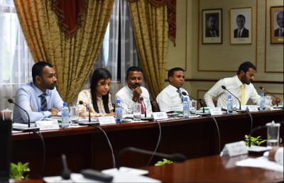 ސީއެސްސީއަށް އައްޔަންކުރަން ކޮމެޓީން ރުހުން ދިން ދެ ބޭފުޅަކު ޑިސްކޮލިފައި ކުރަނީ