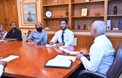 ރައީސް، ހިޔާ ޖަމިއްޔާއާ ބައްދަލުކުރައްވައިފި، ކުލި ކުޑަކުރަން ސަރުކާރުން މަޝްވަރާކުރަނީ