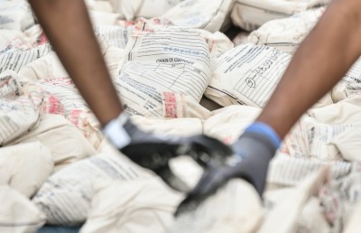 މަސްތުވާތަކެތި ހުރި ޕްރޮޓީން ގެންގުޅުނު ހަތަރު ބިދޭސީއަކު ހައްޔަރުކޮށްފި