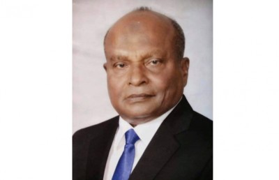 ރ. އަތޮޅުގެ ކުރީގެެ މެމްބަރު އިސްމާއިލް ޒަކަރިއްޔާ ވެންޓިލޭޓަރުގައި