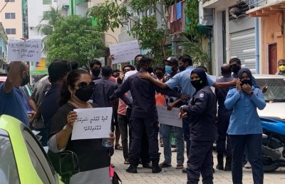 ރޭގަނޑު ޑެލިވަރީ ކުރެވޭނެ ގޮތެއް ހަމަޖައްސަން އެދި މުޒާހަރާކޮށްފި