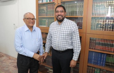 ރިޔާސީ އިންތިހާބާ ގުޅޭގޮތުން މައުމޫނާއި ގާސިމް ބައްދަލުކުރައްވަނީ