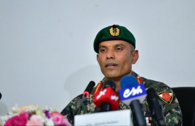 ރައީސްގެ ސެކިއުރިޓީގެ ކޮމާންޑިން އޮފިސަރު ސަސްޕެންޑްކޮށްފި