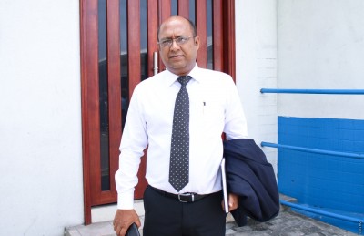 ލޭބާ ޕާޓީން އުފެއްދުމުގައި އިސްކޮށް އުޅުއްވި ހަސީން އިސްތިއުފާ ދެއްވައިފި