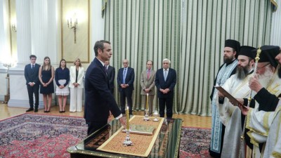 ގްރީސްގެ އައު ބޮޑުވަޒީރު ކިރިޔާކޮސް މަގާމުގެ ހުވާ ކުރައްވައިފި