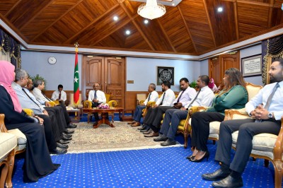 ބާ ކައުންސިލްގެ މެންބަރުންނާ ރައީސް ބައްދަލު ކުރައްވައިފި