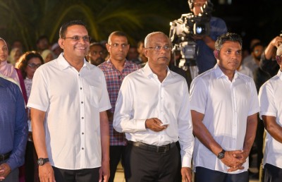 ޝަރީއަތް ނިމެންދެން ބަންދުކުރާ މީހުންގެ މައްސަލަތައް އަވަސްކުރަން ގޮވާލައި އެމްއެންޕީގެ ސިޓީއެއްް ރައީސަށް