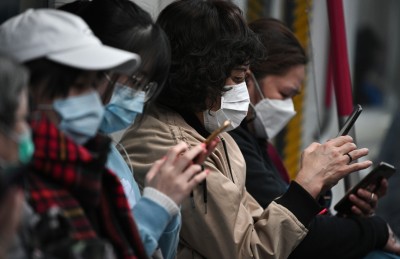 މީހަކަށް ދެ ފަހަރަށް ކޮވިޑް ޖެހިއްޖެ، ތަޖުރިބާކާރުން ބުނަނީ ހާސްވާން ނުޖެހޭ ކަމަށް