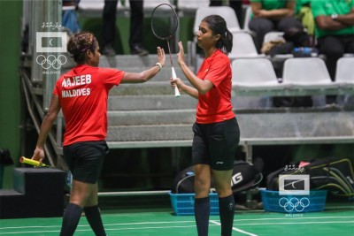 ފިރިހެން ޓީމު ދެމެޗުން ބަލިވި ނަމަވެސް އަންހެން ޓީމު ދައްކަނީ އުންމީދީ ކުޅުމެއް