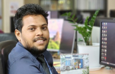 އުމްރާ އަށް ދިއުމުގެ ކުރިން މަންސޫރު އުފެއްދީ އަޅުކަމުގެ އިރުޝާދު ހިމެނޭ އެޕެއް