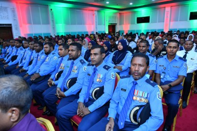 ފުލުސް ވަޒީފާއަށް ކުރިމަތިލުމަށް ހުޅުވާލައިފި
