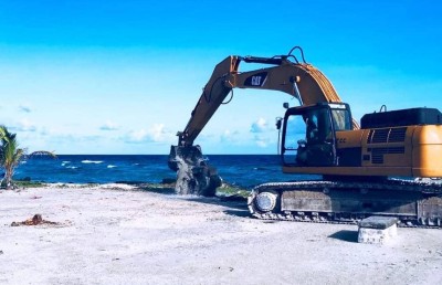 ލ. އިސްދޫ ބަނދަރު ހަދަން ފަށައިފި